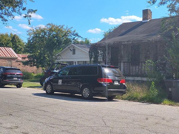 3rd image of 218 Walker Street