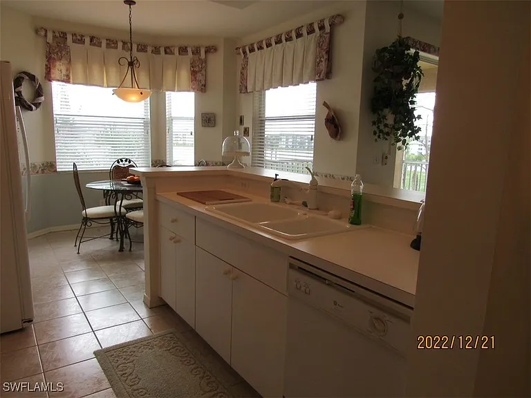 8076 Queen Palm Ln #437 — Photo 5