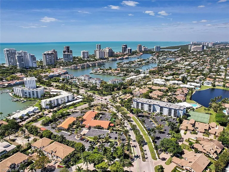 555 Park Shore Dr #B-205 — Photo 44