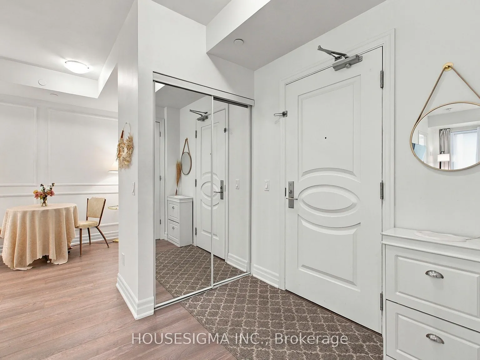 2 bed, $2,400 — Photo 4