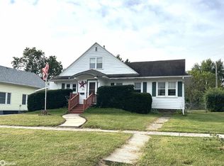 214 1st Ave NE, Clarion, IA 50525