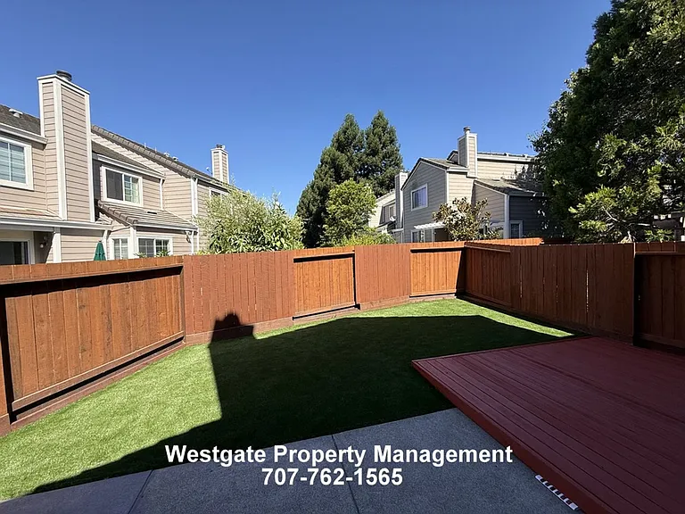 813 Chardonnay Cir — Photo 14