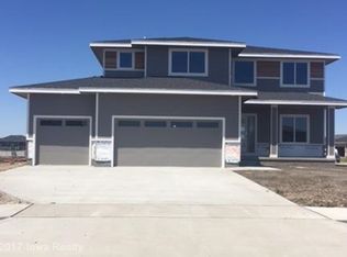 830 NE Owl Ridge Ln, Waukee, IA 50263