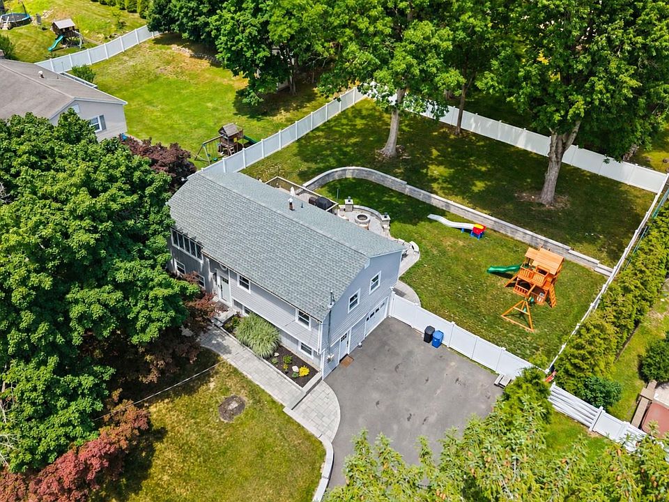 1st image of 575 Babbling Brook Lane