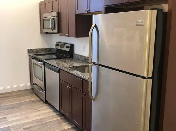 1028 Poquonnock Rd, Groton, CT