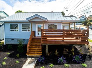 6 NW Brook St, Newport, OR 97365