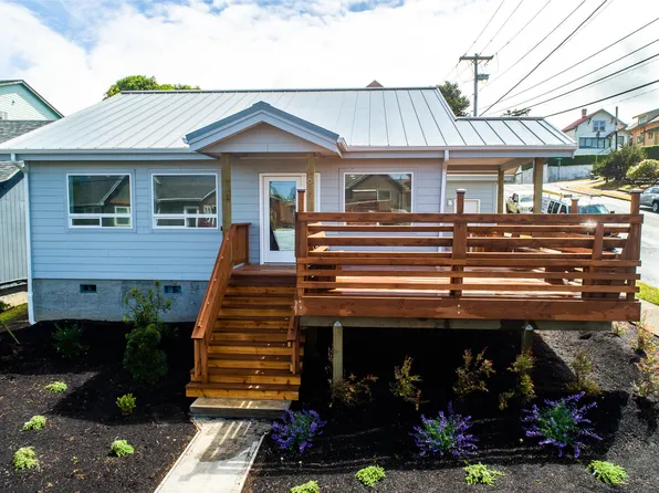 6 NW Brook St, Newport, OR 97365