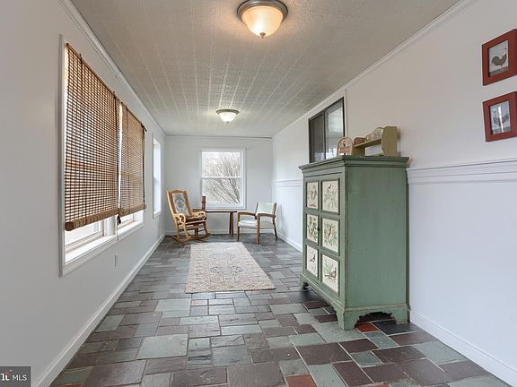 4th image of 133 Fort Henry Rd