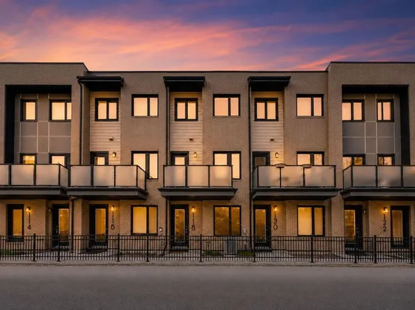 28 S McDougall Ct NE #118, Calgary, AB T2E 7H4