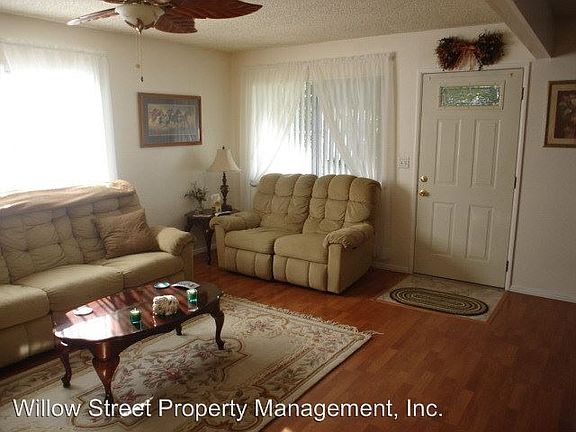 4th image of 33146 Tetterington St