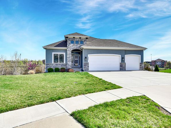 8003 W 166th Ter