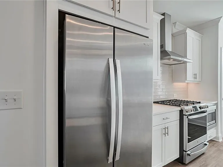1115 Larkin Dr — Photo 8