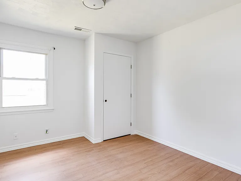 2917 Peabody Ln — Photo 8
