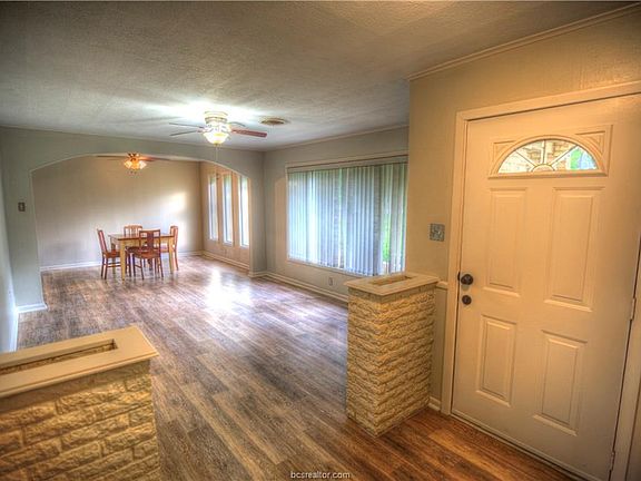 4th image of 1205 Neal Pickett Dr