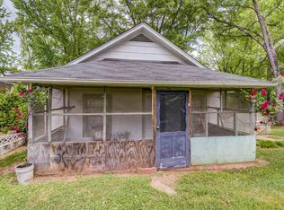 1744 Memorial Drive Ext, Greer, SC 29651