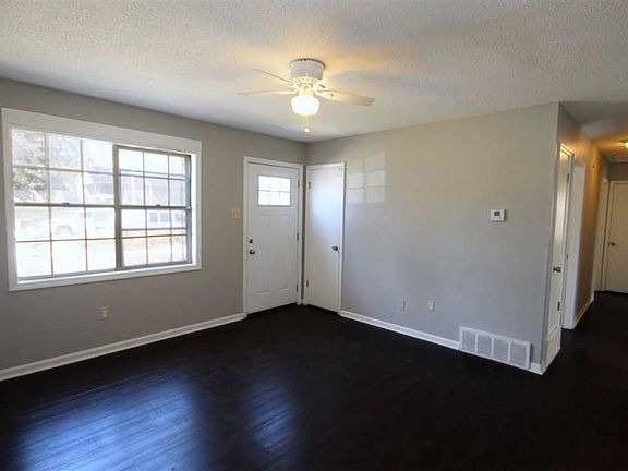 2nd image of 5025 Southington Ave