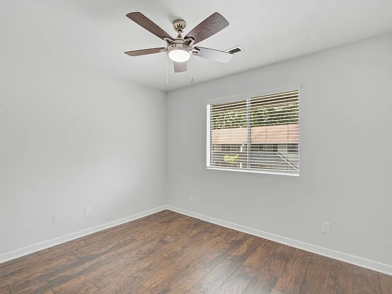 2741 Jobee Dr — Photo 20
