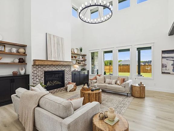 3rd image of 1310 Benjamin Trl