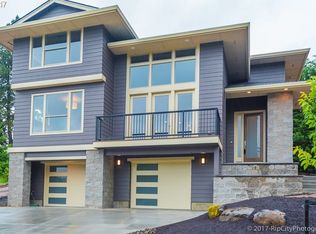 52365 SW Ashley Ct, Scappoose, OR 97056