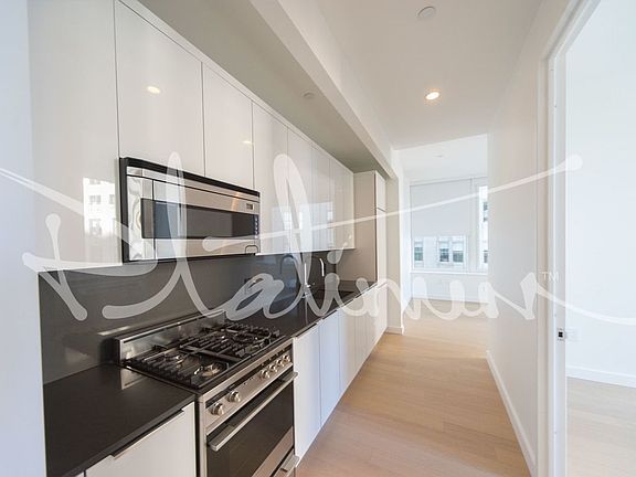 3rd image of 180 Water St APT 2407