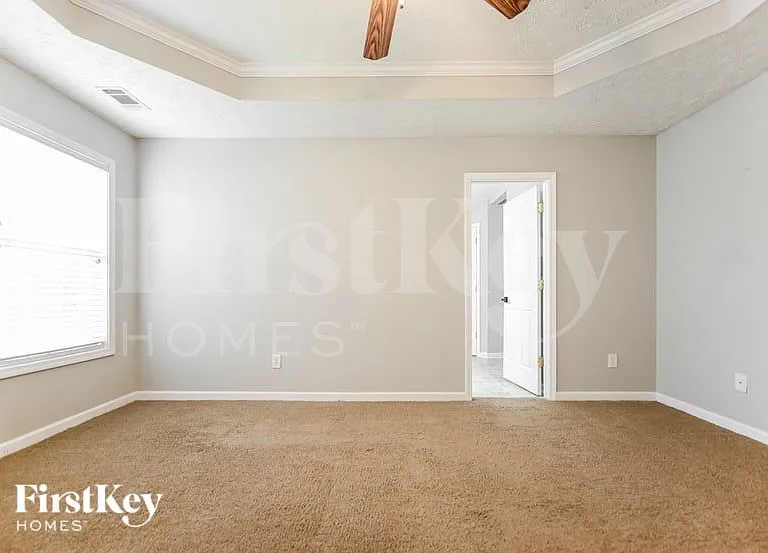 80 Pebble Ln — Photo 7