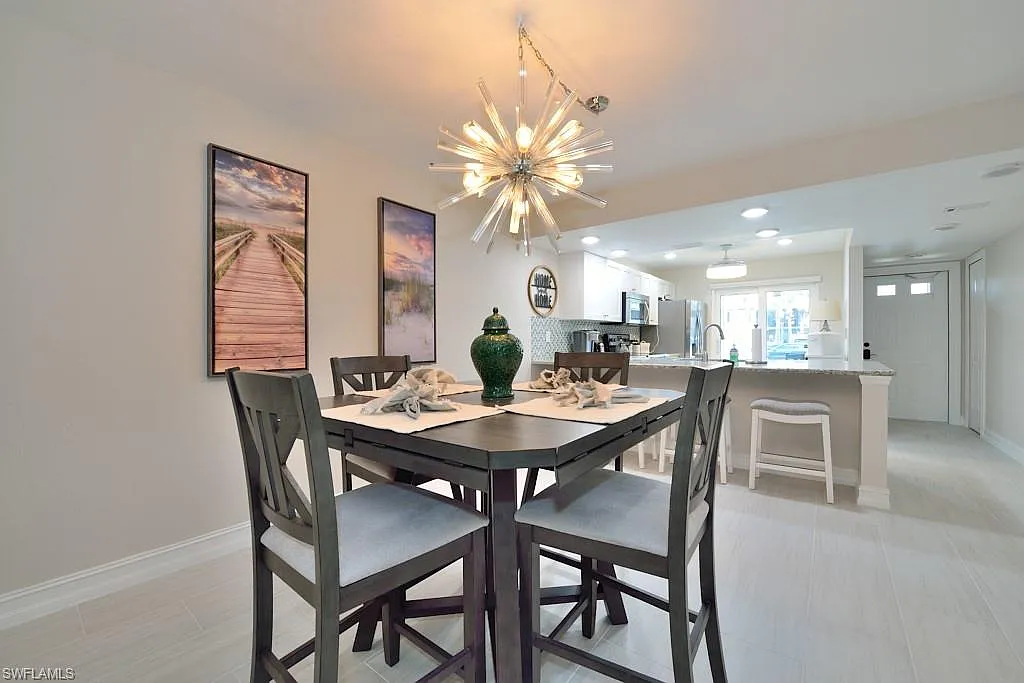 2 bed, 2.0 bath, 1284 sqft, $3,500 — Photo 3