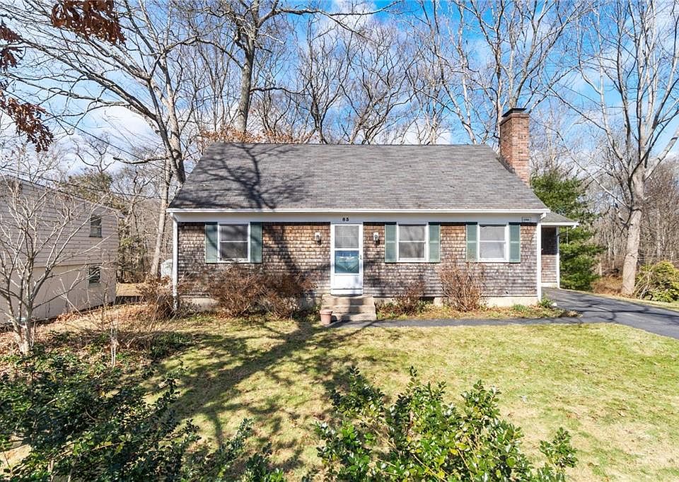 1st image of 83 Greenwood Dr