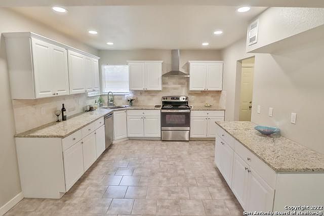 1st image of 433 San Angelo
