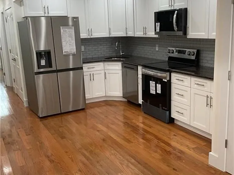 2808 Dewey Ave #2 — Photo 1