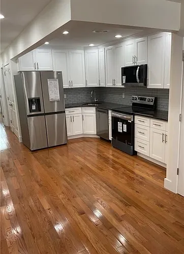 2808 Dewey Ave #2 Photo 1