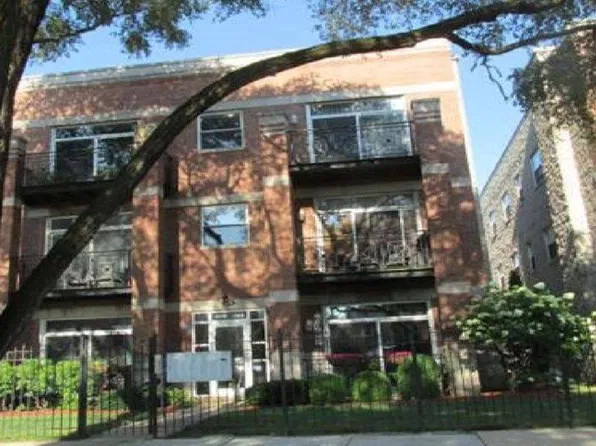 4904 S Vincennes Ave #3, Chicago, IL 60615