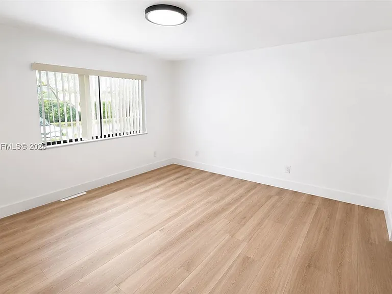 5845 Washington St #65 — Photo 12