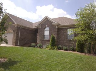 3903 Muirfield Dr, New Albany, IN 47150