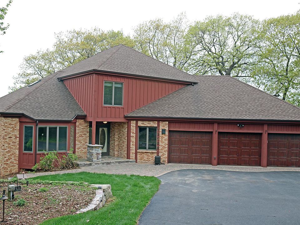 1st image of 15506 Village Woods Dr