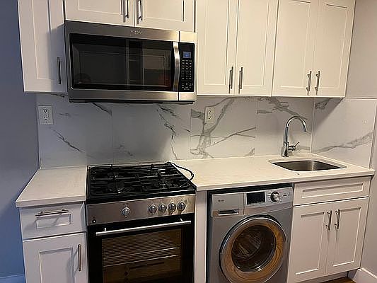 1st image of 291 Pleasant Ave APT 4B