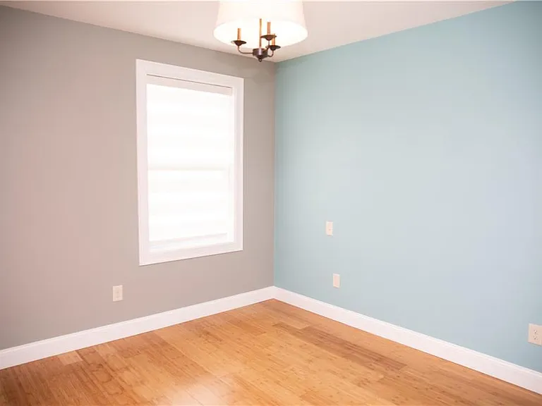 11 Nobert St #B — Photo 12