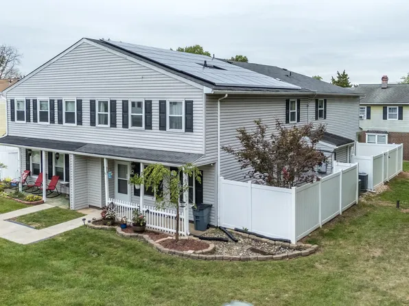 24 Reliance Ct, Telford, PA 18969