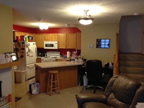 Living to Kitchen
