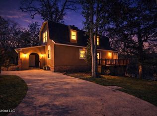 2108 Bacot Dr, Gautier, MS 39553