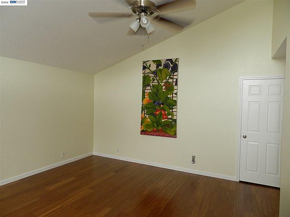 4th image of 1161 Chianti Ln