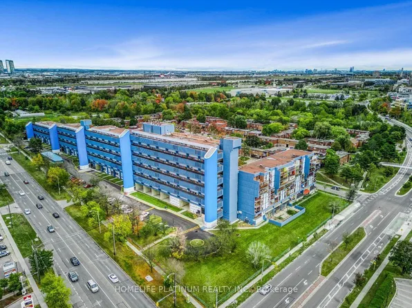 4645 Jane St #720, Toronto, ON M3N 2K9