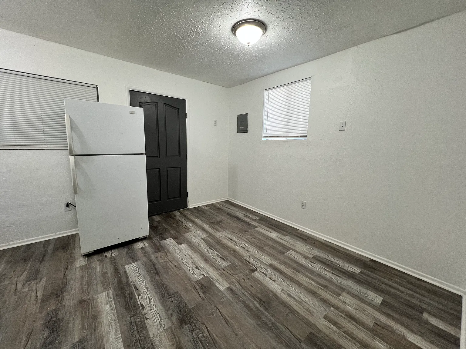1744 18th Ave — Photo 3