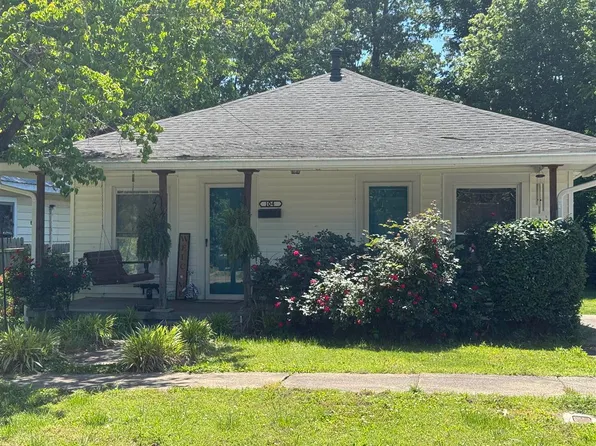 104 S 8th St, Central City, KY 42330