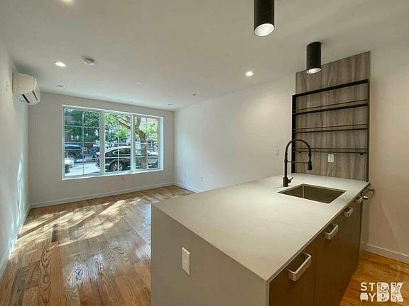 2nd image of 625 Halsey St #1