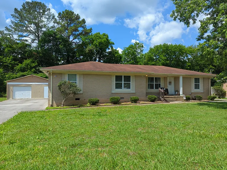 7266 Valley Ln — Photo 2