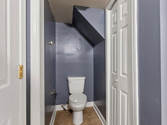 3rd image of 127 S Highland St #2