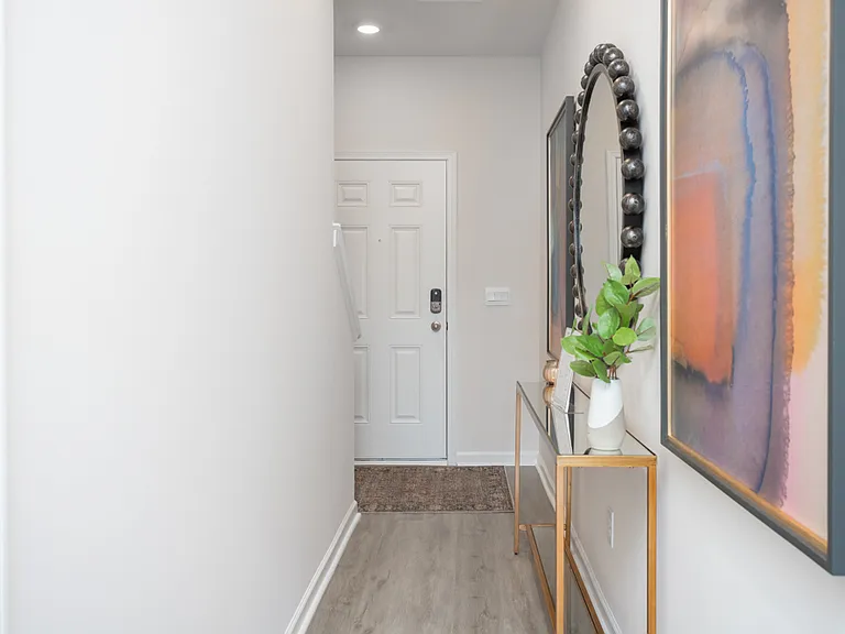 5514 Avery Dr — Photo 3