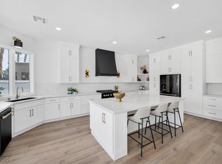 8924 Rainbow Ridge Dr, Las Vegas, NV 89117