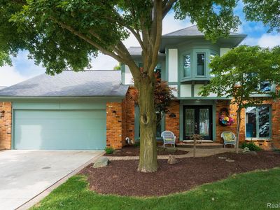 1819 Quincy Dr, Rochester Hills, MI, 48306
