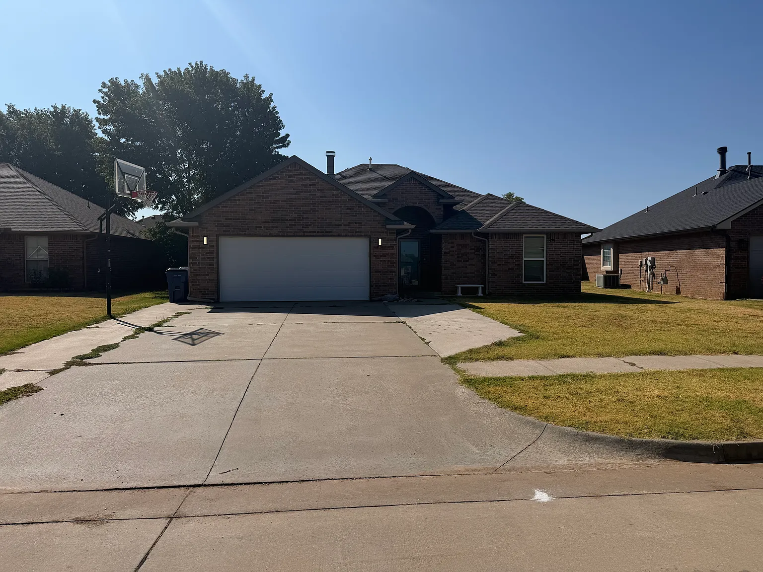 3 bed, 1700 sqft, $1,800 — Photo 1